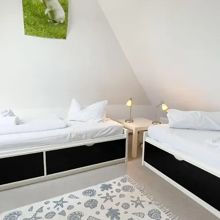 Apartment Strandnahe-ferienwohnung-mit-zwei-sep-schlafzimmern *